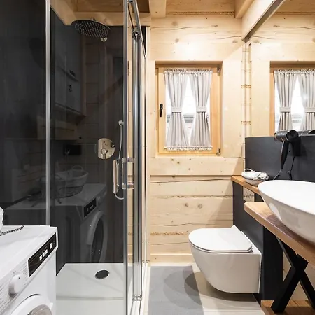 Σαλέ Osada Chlabowka & *