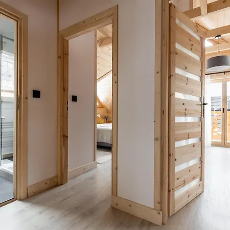 Σαλέ Osada Chlabowka & *